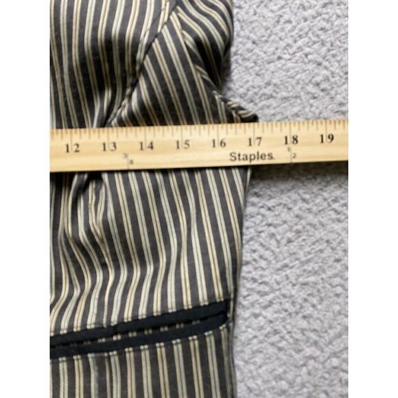 Isaac Mizrahi  Size Small Gray Striped Cropped Blazer Jacket - Picture 8 of 9